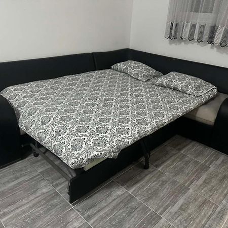 Anita Guest House Tivat Eksteriør billede