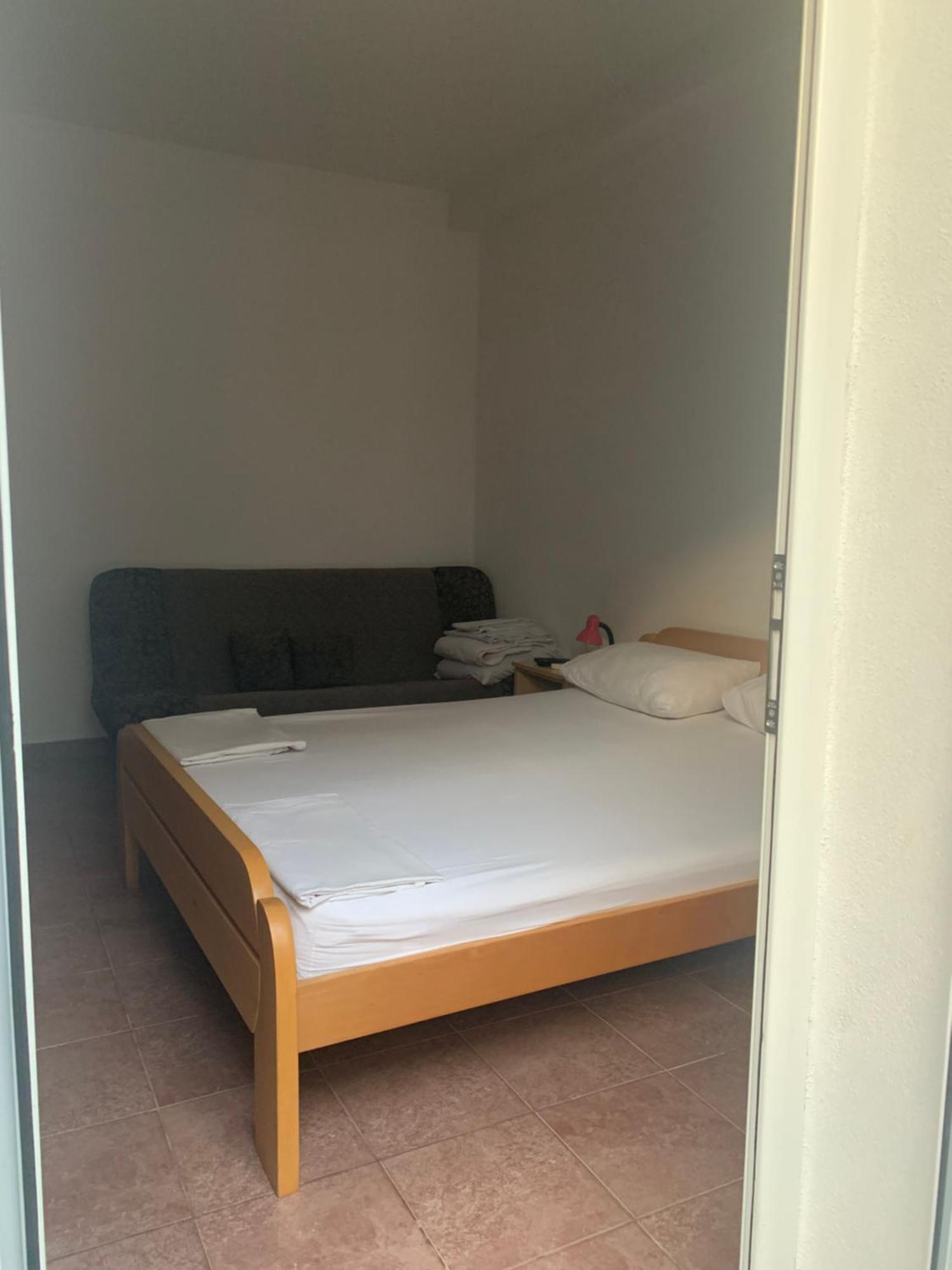 Anita Guest House Tivat Eksteriør billede