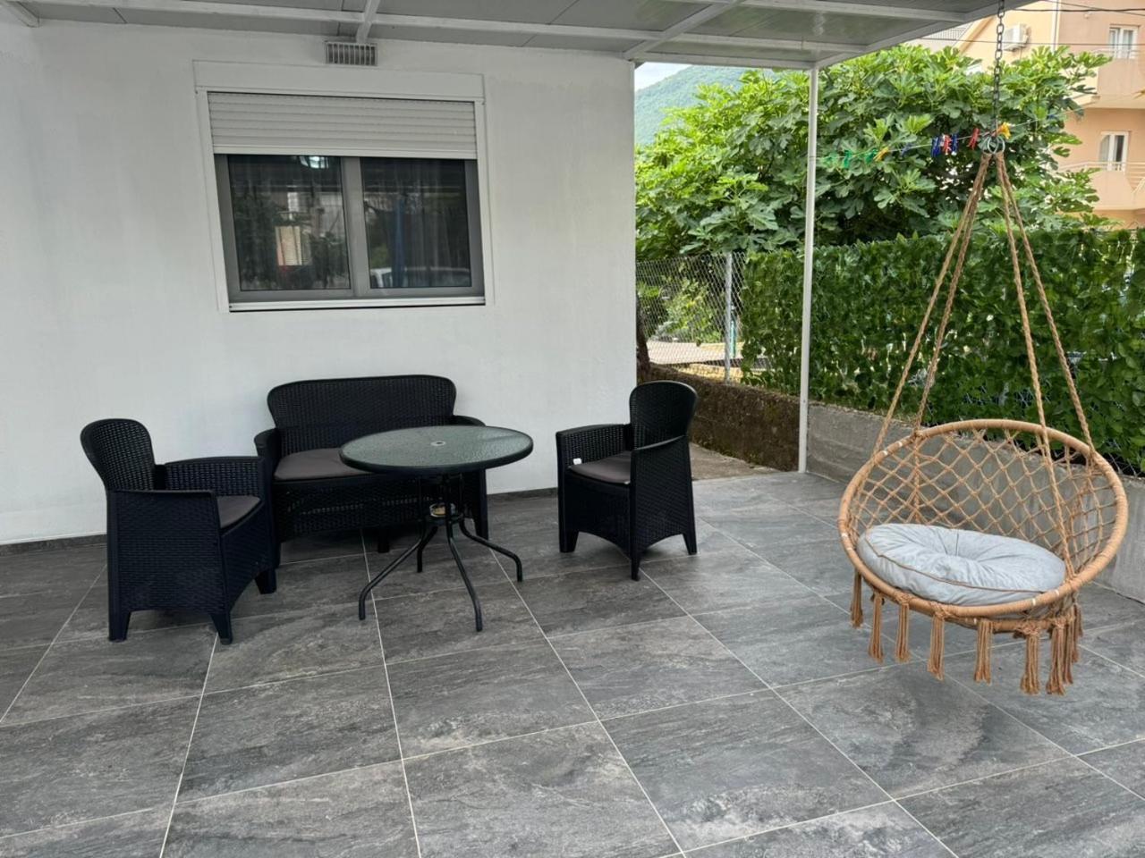 Anita Guest House Tivat Eksteriør billede