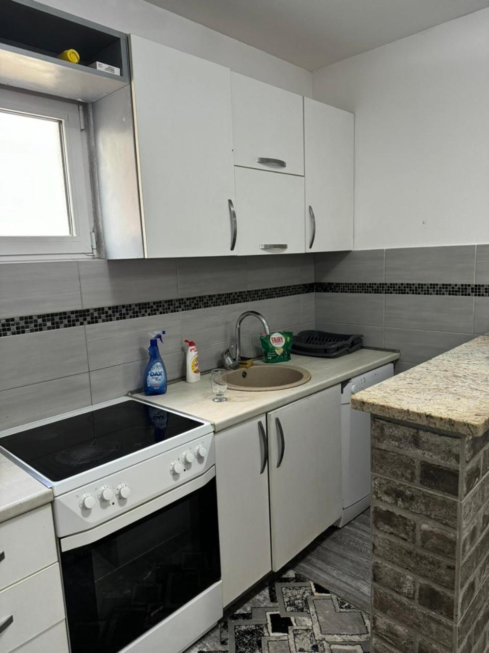 Anita Guest House Tivat Eksteriør billede