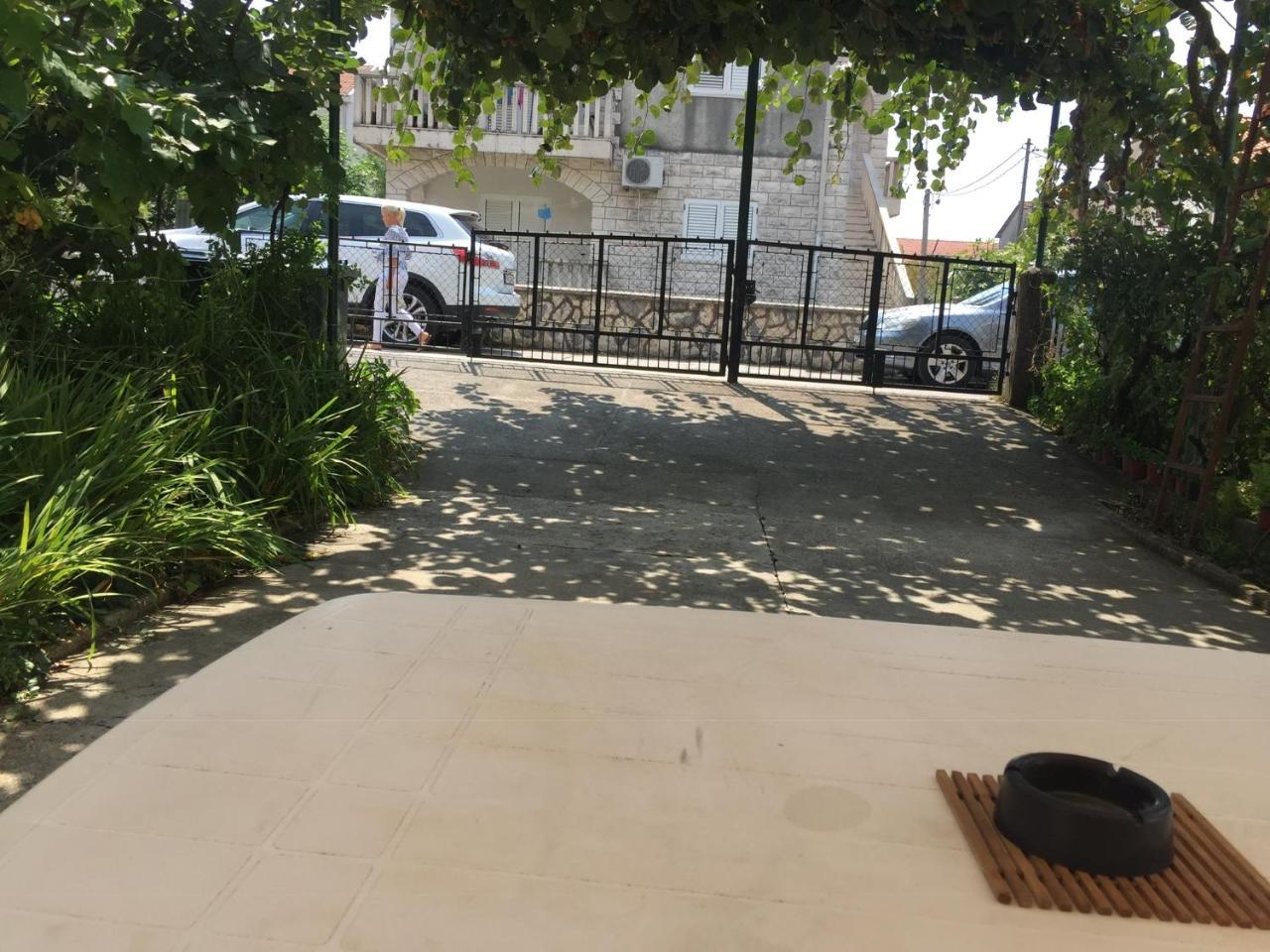 Anita Guest House Tivat Eksteriør billede